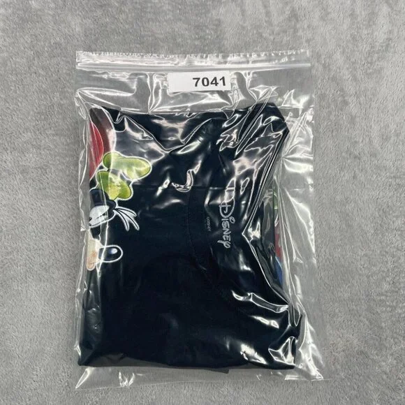 Disney Shirt Men's XL Black Short Sleeve Goofy Mickey Mouse Pluto Donald 2022 - Picture 8 of 8